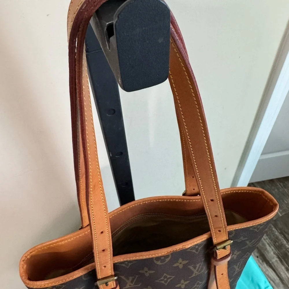 Louis Vuitton Monogram Bucket Tote GM with Pouch